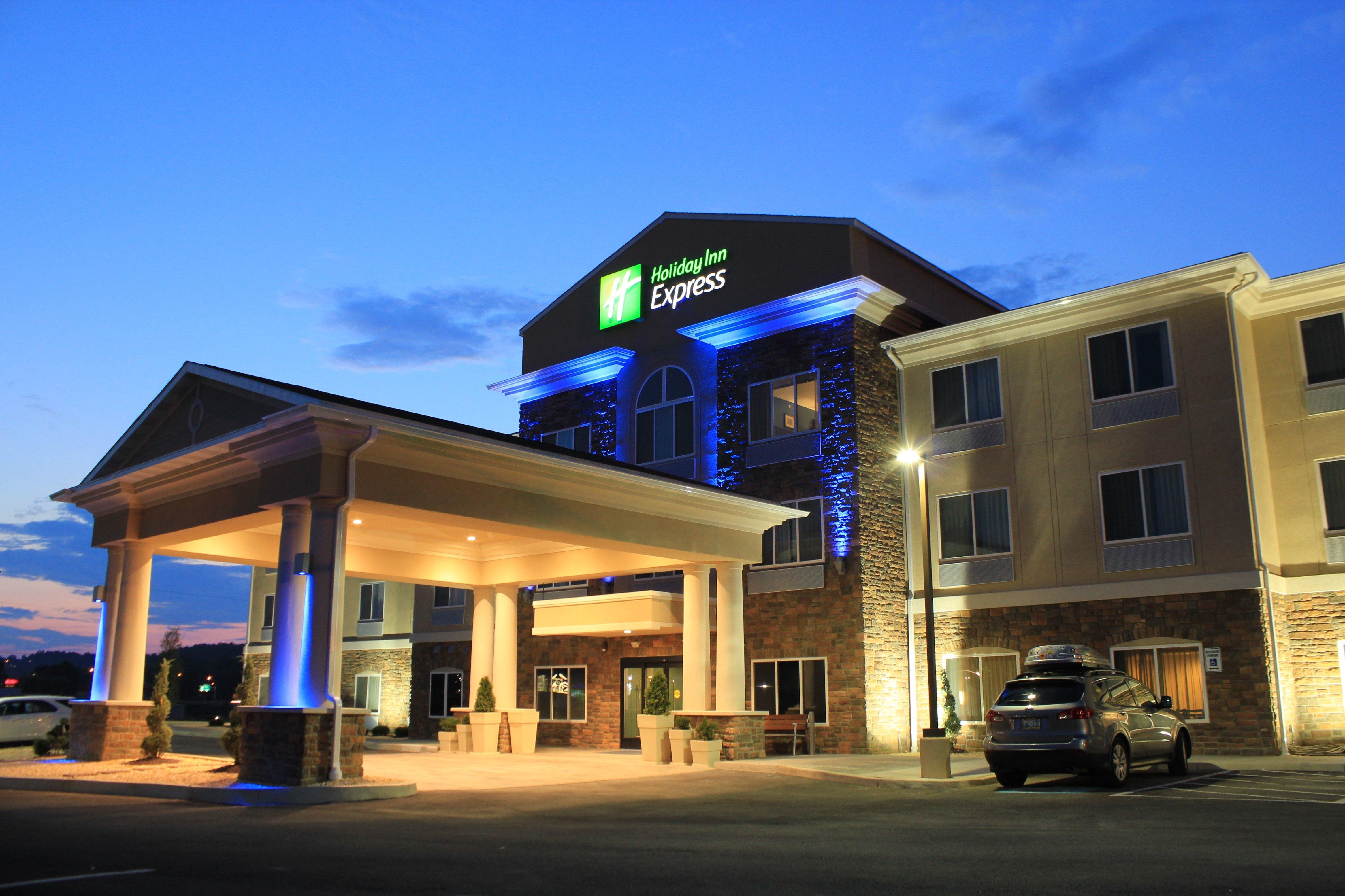 Belle Vernon Holiday Inn Express מראה חיצוני תמונה