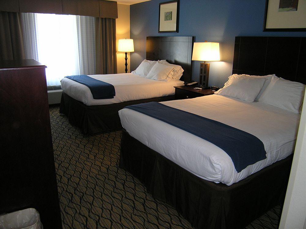 Belle Vernon Holiday Inn Express מראה חיצוני תמונה
