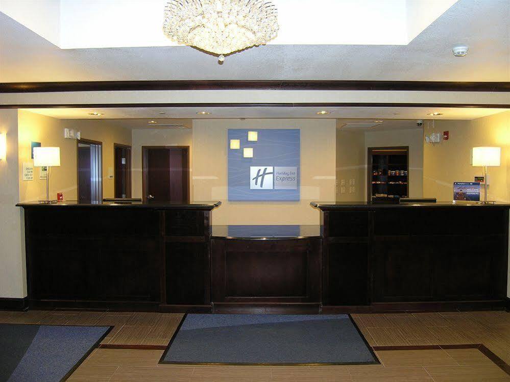 Belle Vernon Holiday Inn Express מראה חיצוני תמונה