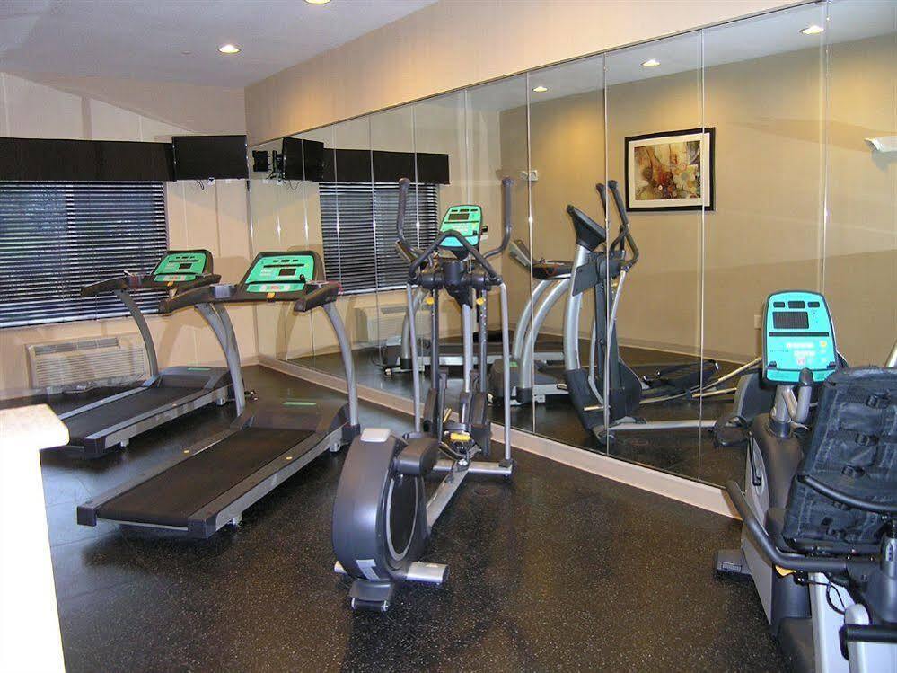 Belle Vernon Holiday Inn Express מראה חיצוני תמונה
